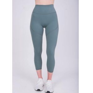 P’tula Shelby Legging Basil